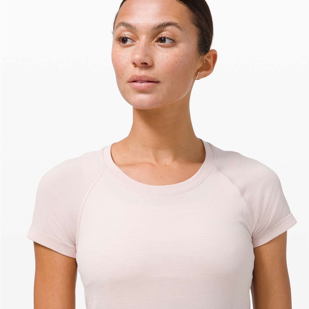 Lululemon Swiftly Tech Short Sleeve 2.0